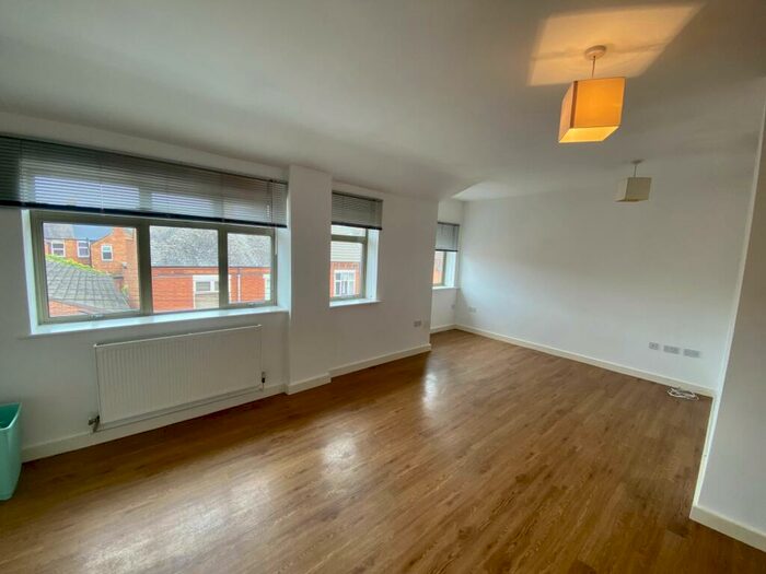2 Bedroom Apartment To Rent In Avenue Road Extension, Leicester, LE2