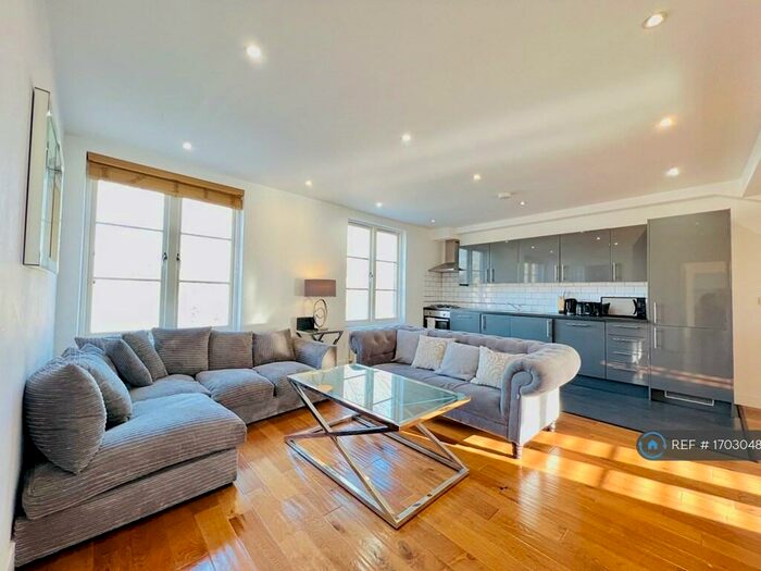 3 Bedroom Flat To Rent In Kennington Road, London, SE11