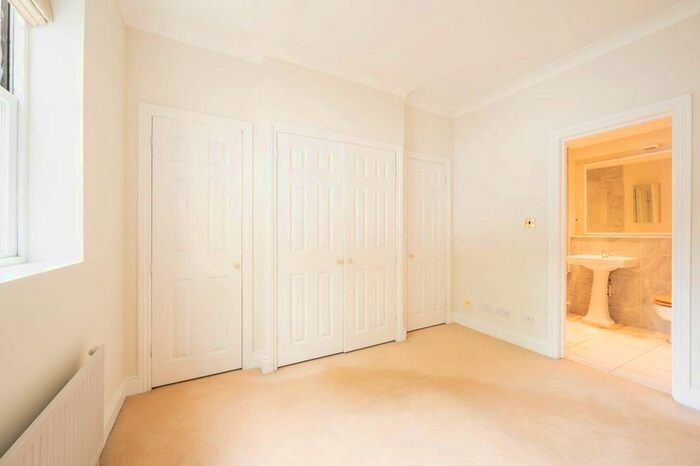 2 Bedroom Flat To Rent In Manchester Street, Marylebone, London, W1U