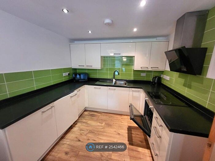 2 Bedroom Flat To Rent In Argyll Road, London, SE18