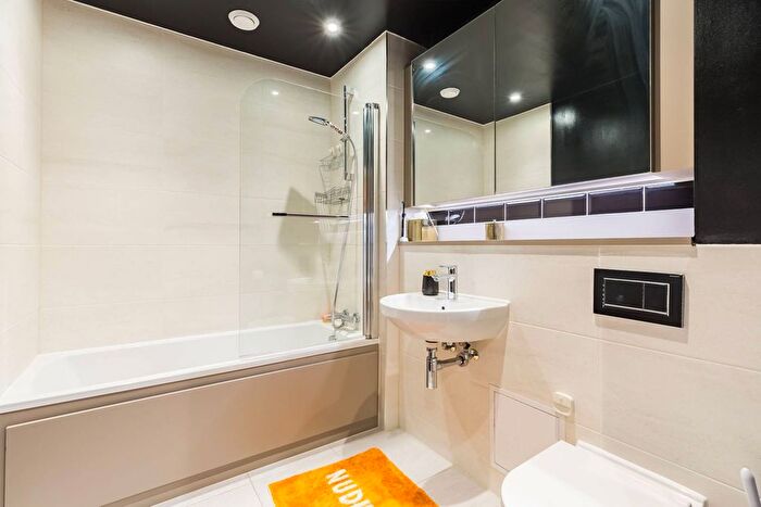 1 Bedroom Flat To Rent In Barry Blandford Way, Bow, London, E3