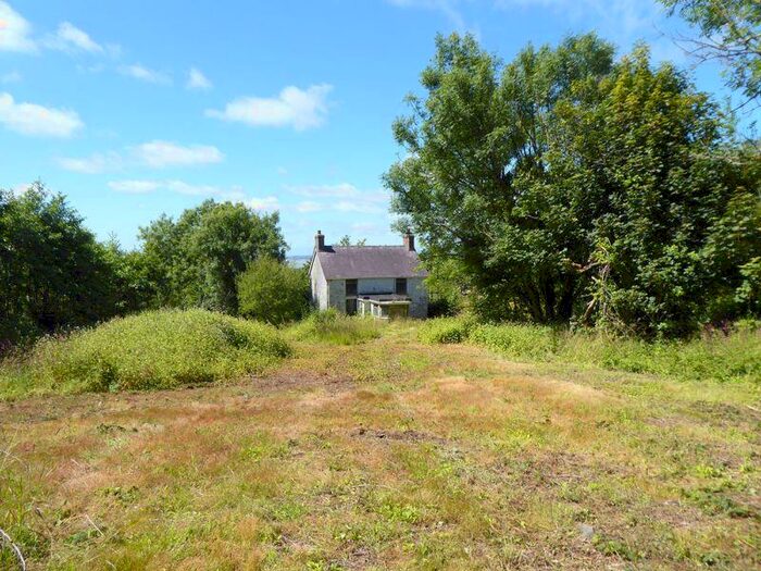 3 Bedroom Detached House For Sale In Rhos Isaf, LL54