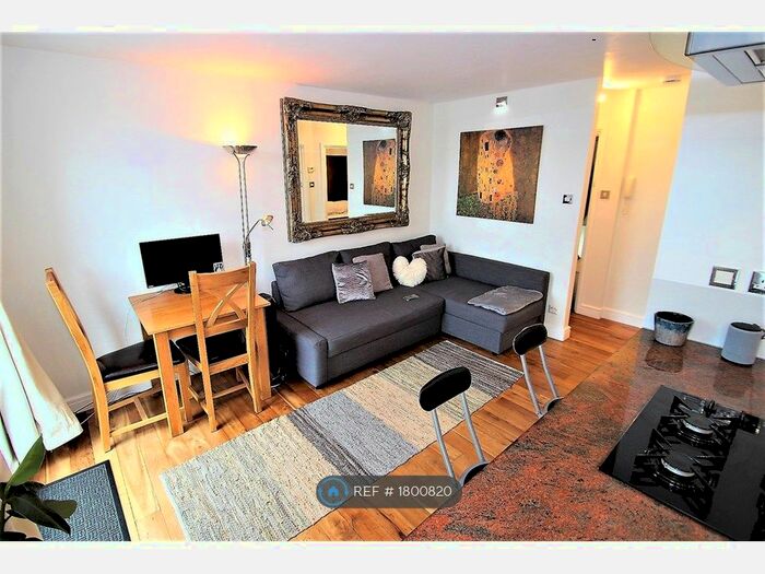 1 Bedroom Flat To Rent In Kennington Road, London, SE11