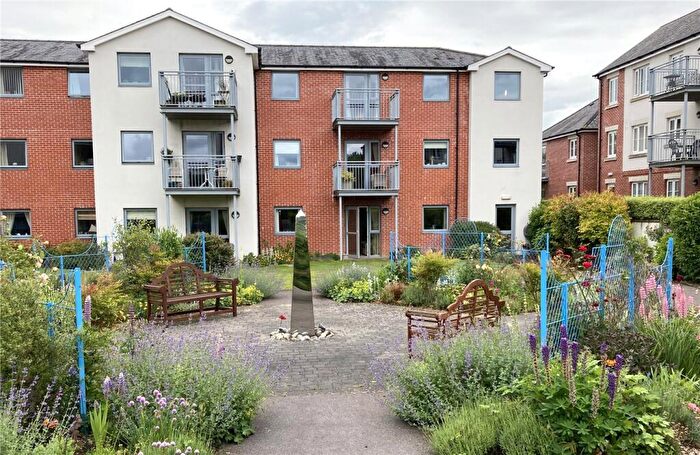 1 Bedroom Apartment For Sale In Lady Susan Court, New Road, Basingstoke, RG21