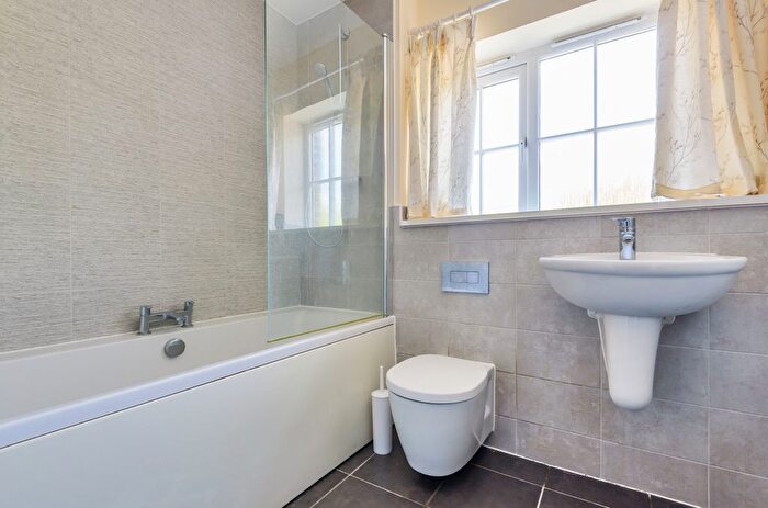 2 Bedroom End Of Terrace House To Rent In Pitt Road, Winchester, SO22