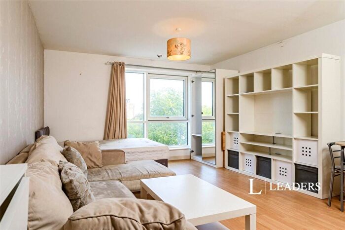 Studio For Sale In Gunwharf Quays, Portsmouth, Hampshire, PO1