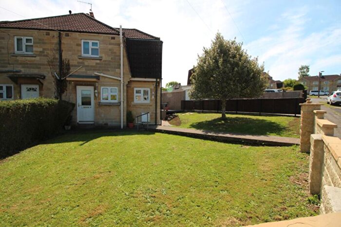 2 Bedroom House To Rent In East Way, Bath, BA2