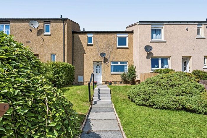 3 Bedroom Terraced House For Sale In Beech Place, Livingston, EH54