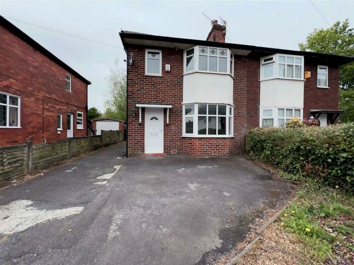 3 Bedroom Semi-Detached House To Rent In Hall Road, Penwortham, Preston, PR1