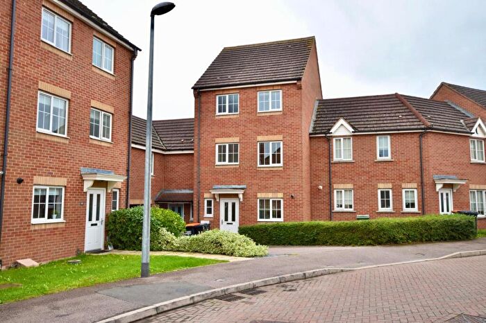 4 Bedroom Town House For Sale In Cormorant Way, Leighton Buzzard, LU7