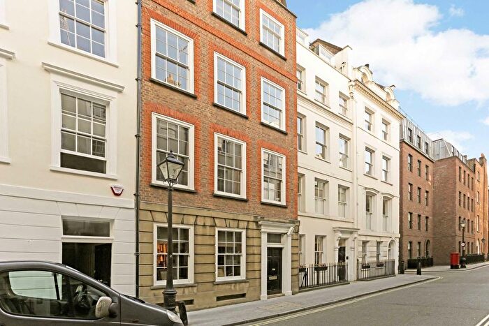 1 Bedroom Flat To Rent In St. James's Place, St. James's, SW1A