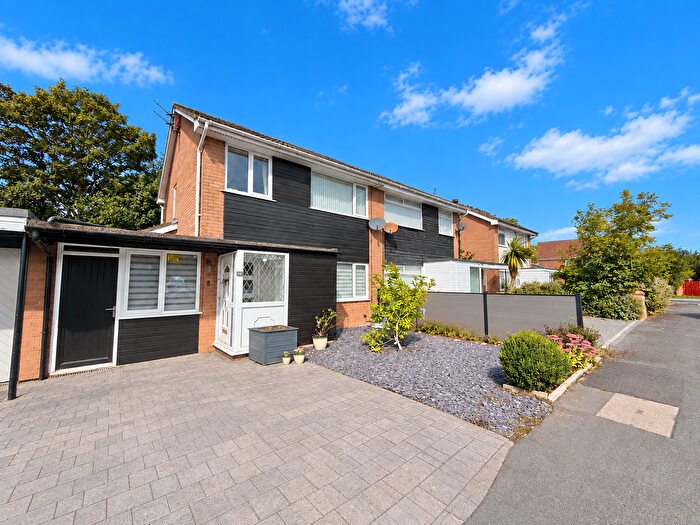 3 Bedroom Semi-Detached House For Sale In Fieldhouse Avenue, Thornton, FY5