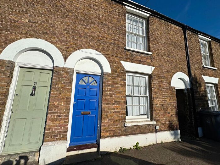 2 Bedroom Terraced House To Rent In High Street, Fordwich, Canterbury, CT2