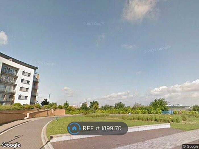 2 Bedroom Flat To Rent In Tideslea Path, London, SE28