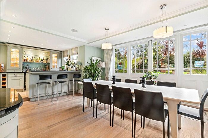 7 Bedroom Semi-Detached House For Sale In Hawthorne House, Wandle Road, SW17