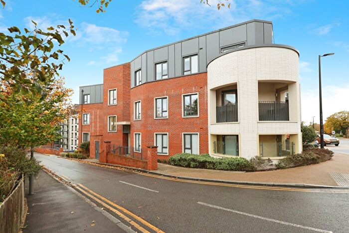 2 Bedroom Flat For Sale In Rutland Street, High Wycombe, HP11