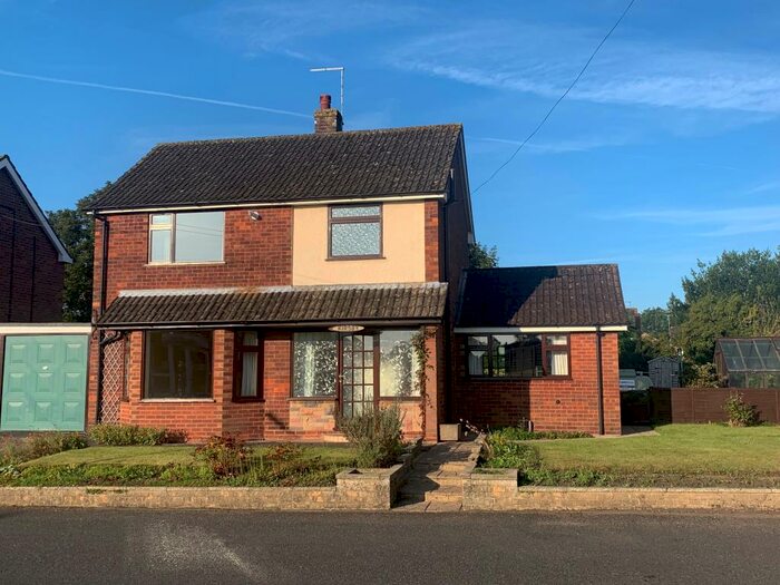 3 Bedroom House To Rent In Sand Lane, Doveridge, DE6