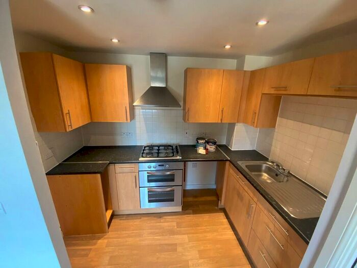 1 Bedroom Flat To Rent In Ickworth Close, Daventry, Northamptonshire, NN11