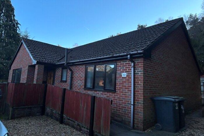 3 Bedroom Bungalow To Rent In Hurn Road, Ringwood, BH24