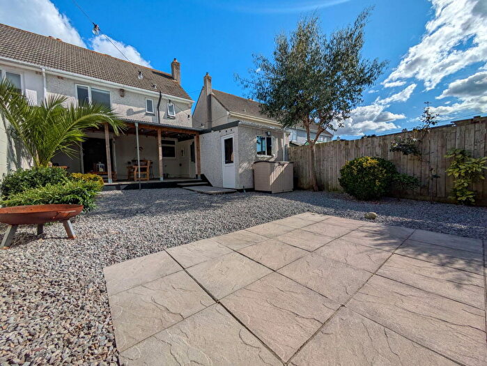 3 Bedroom Semi-Detached House For Sale In Spencer Road, Plymstock, PL9