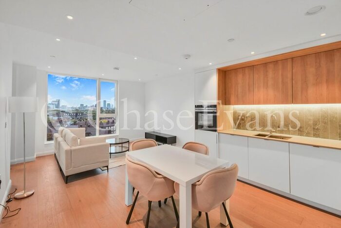 2 Bedroom Flat To Rent In Phoenix Court, Oval Village, Kennington, SE11