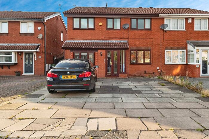 4 Bedroom Semi Detached House For Sale In St. Hildas View, Audenshaw, Manchester, Greater Manchester, M34
