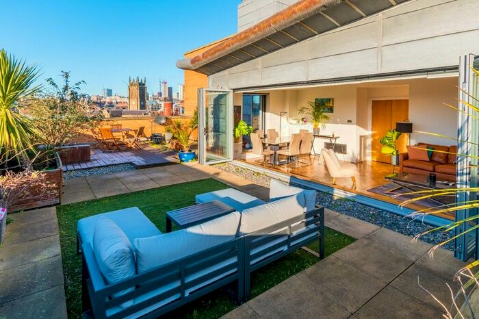 2 Bedroom Penthouse To Rent In Merchants Quay, LS9