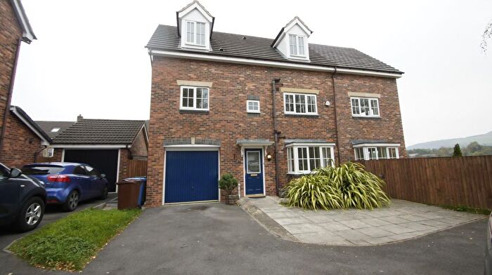 4 Bedroom Detached House To Rent In Owsten Court, Horwich, Bolton, BL6