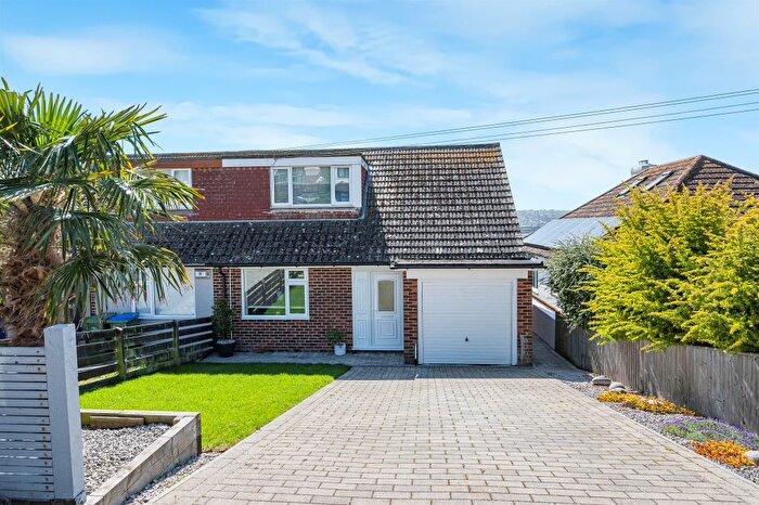 3 Bedroom Semi Detached House For Sale In Arundel Road, Newhaven, BN9