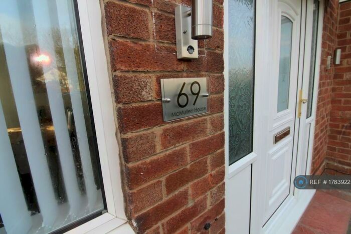 3 Bedroom Semi-Detached House To Rent In Mcmullen Road, Darlington, DL1