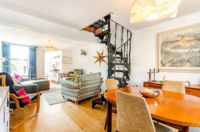 3 Bedroom House To Rent In Addison Road, South Norwood, London, SE25