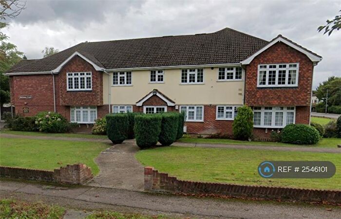 2 Bedroom Flat To Rent In Nelmes Court, Hornchurch, RM11