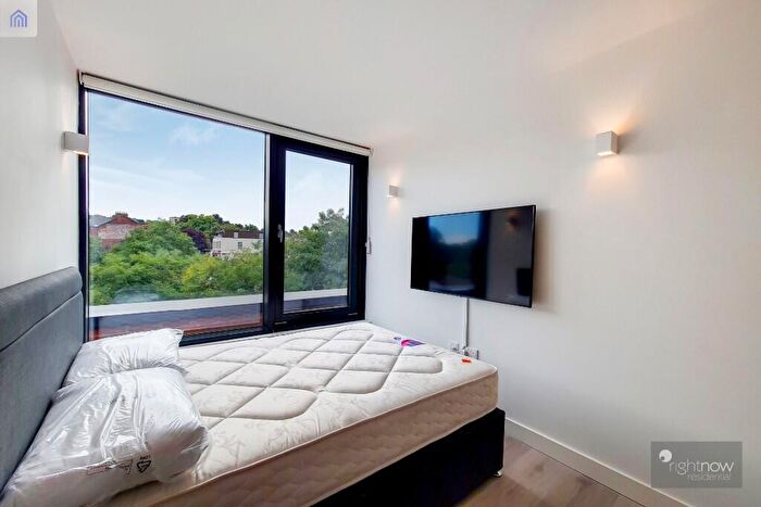 Studio To Rent In Antigallican, London, SE7