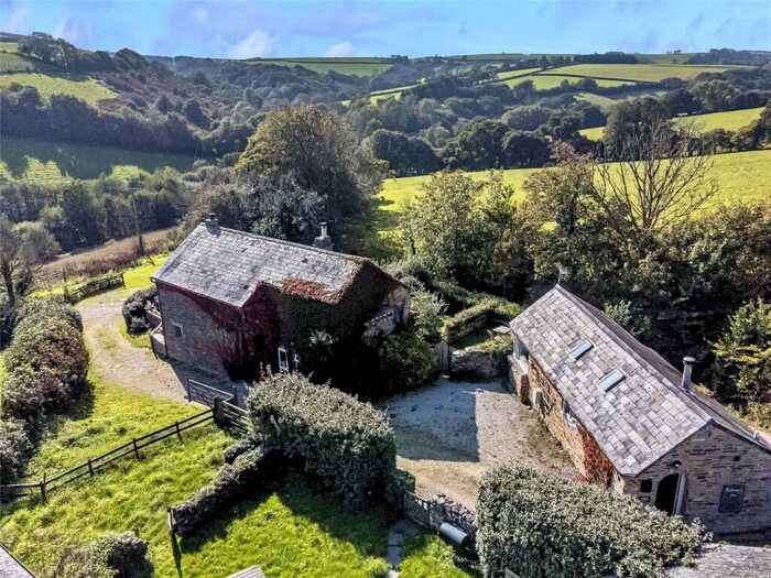 4 Bedroom Detached House For Sale In Duloe, Liskeard, PL14