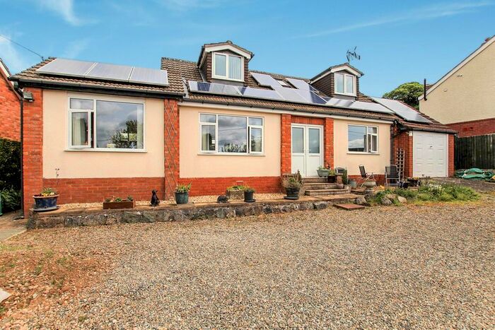 4 Bedroom Detached Bungalow For Sale In Pant, Oswestry, SY10