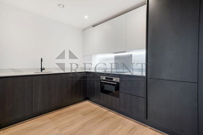 1 Bedroom Flat To Rent In Silverleaf House, Heartwood Boulevard, W3