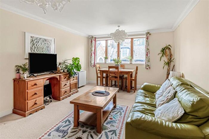 2 Bedroom Flat For Sale In Folgate Street, Spitalfields, E1