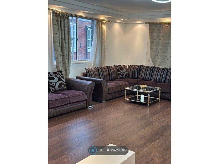 2 Bedroom Flat To Rent In Durrels House, London, W14