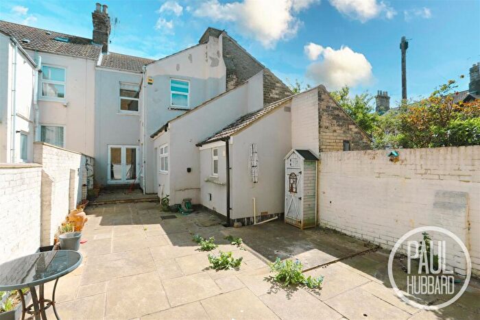 4 Bedroom Terraced House For Sale In Alexandra Road, Lowestoft, NR32