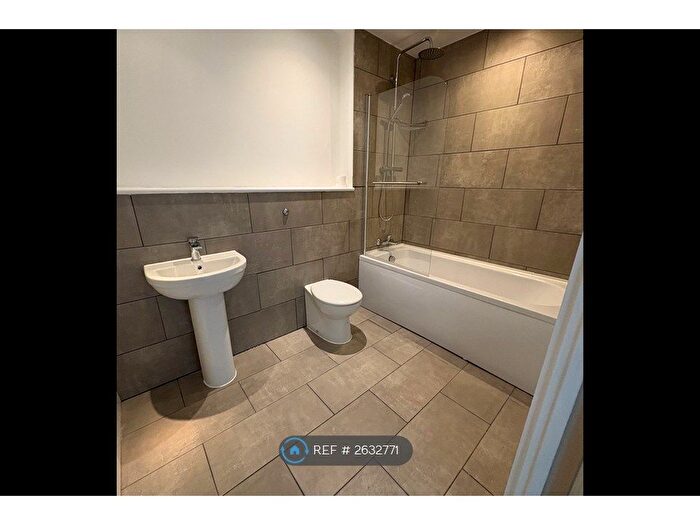 1 Bedroom Flat To Rent In Water Street, Manchester, M3