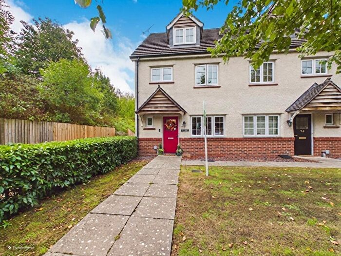 4 Bedroom Semi Detached House For Sale In Lambourne Court, Gwersyllt, Wrexham, LL11