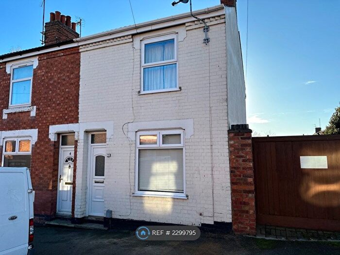 2 Bedroom End Of Terrace House To Rent In Avondale Road, Kettering, NN16