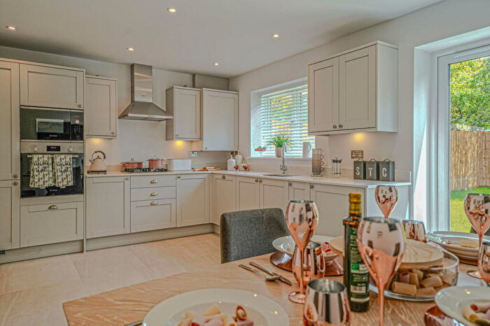 3 Bedroom Semi-Detached House For Sale In Millwood Gardens, Birmingham, West Midlands, B28