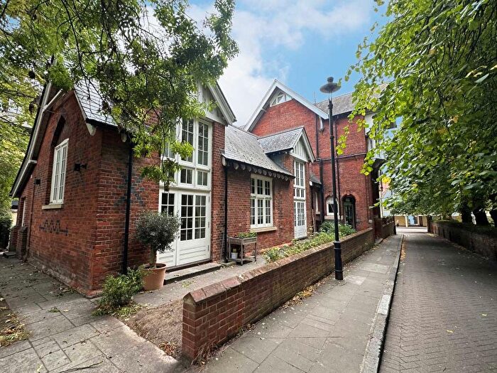 15 Bedroom Property For Sale In Cathedral Court, Church Street, Chelmsford, Essex, CM1