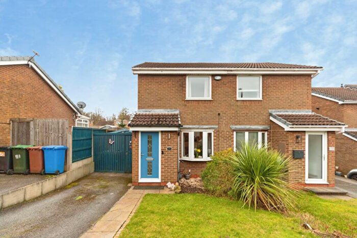 2 Bedroom Semi Detached House For Sale In Kiln Croft, Clayton-le-Woods, Chorley, Lancashire, PR6