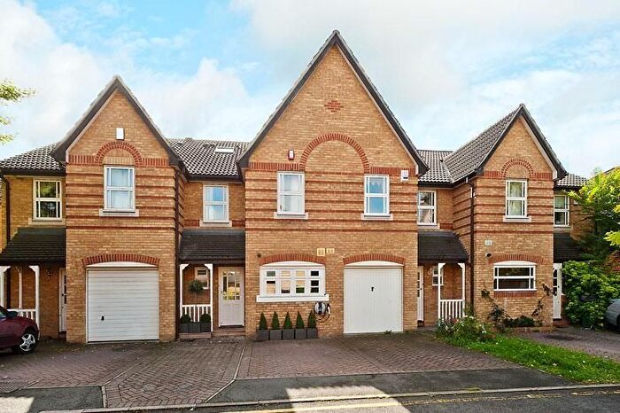 4 Bedroom Terraced House To Rent In Wycliffe Road, London, SW11