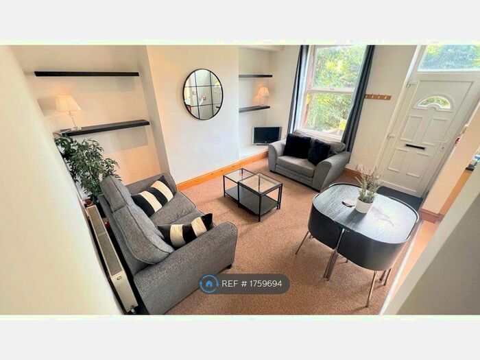 4 Bedroom Terraced House To Rent In Argie Road, Leeds, LS4