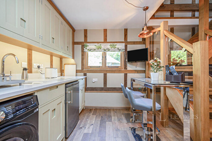 1 Bedroom Barn Conversion To Rent In Stringers Common, Jacob's Well, Guildford, GU4