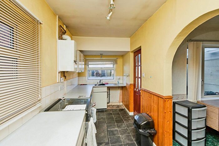 3 Bedroom Semi-Detached House For Sale In Wilsthorpe Road, Long Eaton, Nottingham, Derbyshire, NG10