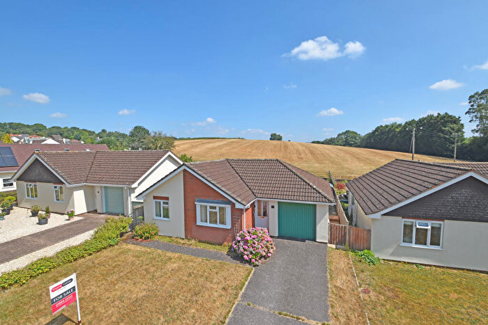 2 Bedroom Detached Bungalow For Sale In Meadow View, Uffculme, EX15